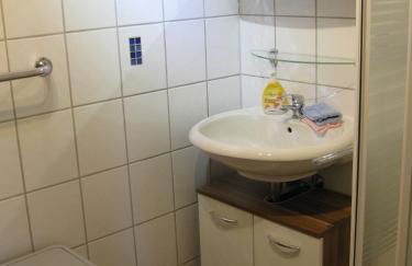 Ferienwohnung Aurich Sandhorst EG 2 Schlafzimmer mit Terrasse und Garten - Foto 13