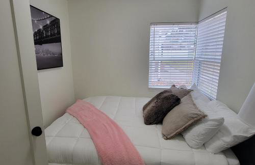 Cozy Cottage near USU - Photo 10