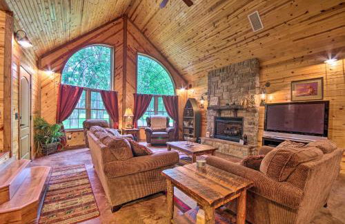 Spacious Family Home with Fire Pit by Norfork Lake! - Foto 1