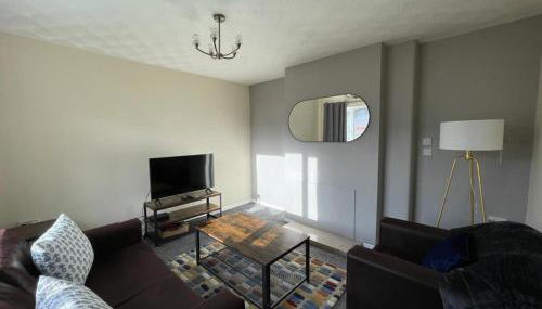 Stunning 3 bedrooms house with Garden and Free Parking - Foto 2