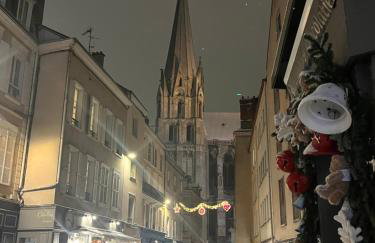 Spacieux T2 avec parking à 200 m Cathédrale - Foto 17