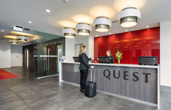 Quest on Franklin - Foto 1