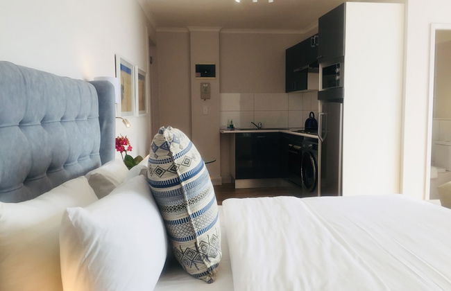 Urban Oasis at The Square - Photo 9