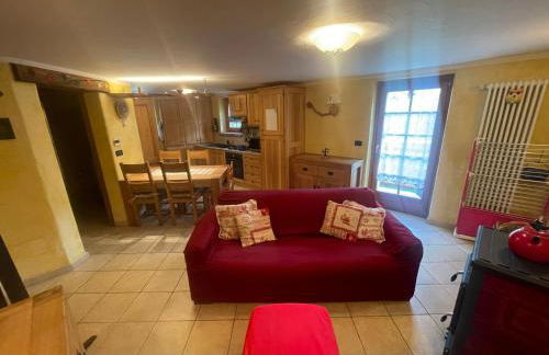 Bilocale pietra e legno immerso nella natura - Foto 9