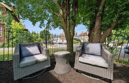 Chic City Retreat 93B - Photo 14