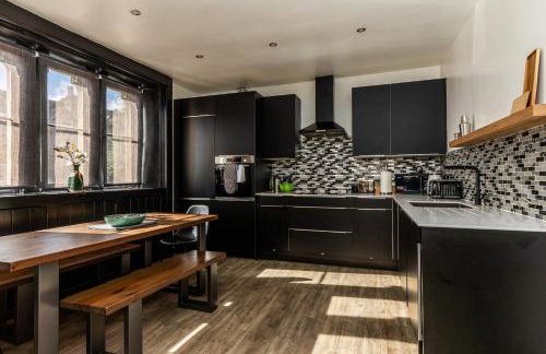 Locksbrook Lodge - Hot Tub - Spacious Outdoor Space - Photo 5