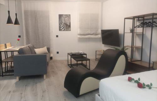 The Romantic Loft - Photo 17