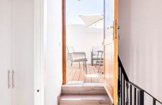 Spacious Penthouse with Massive Terrace - Photo 42