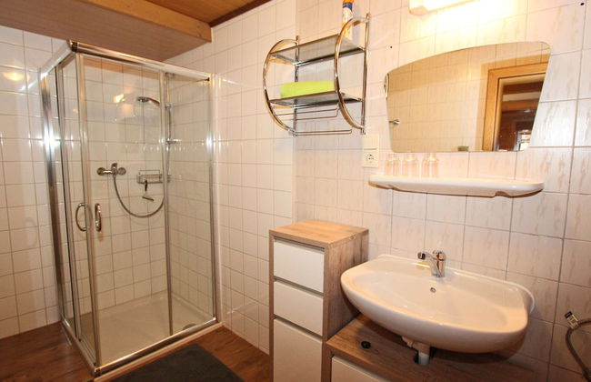 Spacious Holiday Home Near Ski Area in Kaltenbach - Foto 33