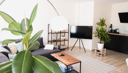 Exklusiv 72qm FeWo im Herzen Detmolds, Terrasse und kostenloser Parkplatz - Foto 2