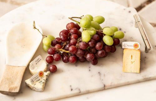 Primrose Luxury Cottage with Private Hot tub - Photo 8