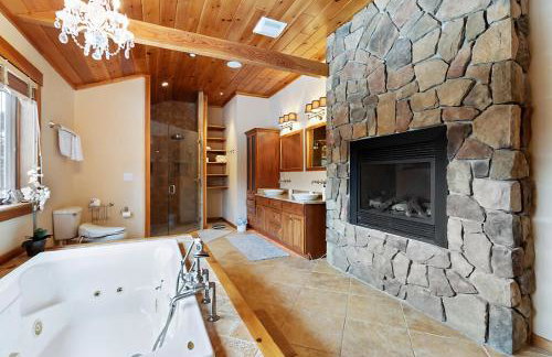 The Dunn Compound- On Mooselookmeguntic Lake! - Foto 46