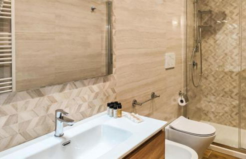 Stunning Apartment In Lubriano With Sauna - Photo 15