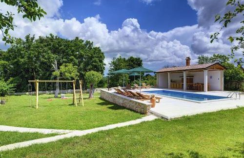 Holiday Home in Rojnici With Private Pool - Photo 70