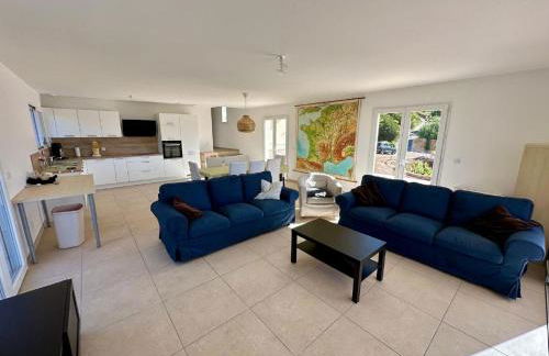 Villa L'esquirol With View and Pool - Foto 4