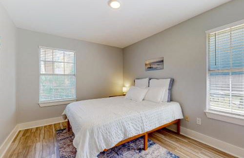 Downtown Duplex with Fire Pit 1 Mi to Waterfront - Foto 16