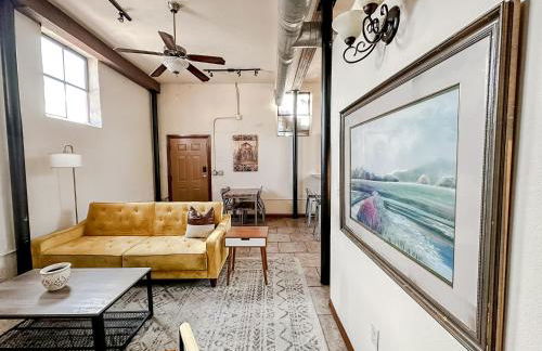 Sleepover 2BD 1BA Condos Downtown Springfield - Foto 52