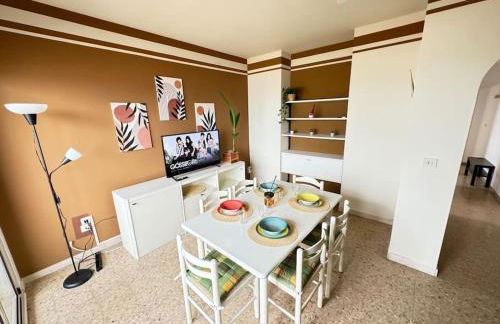 Appartamento fronte mare con terrazzo e parcheggio privato - Foto 6