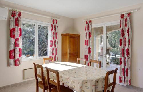 villa 8 pers, climatisée, piscine chauffée, un havre de paix sous les pins parasols - Foto 13