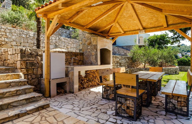 Beachfront Villa Gabriela with Pool - Foto 70