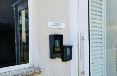 Studio 64 novo bem equipado com ar condicionado, cozinha completa, até 4 pessoas - Centro Mogi - Photo 28