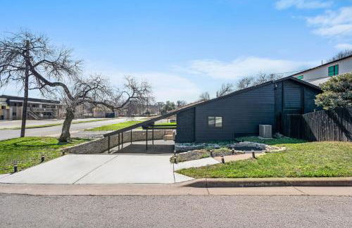 The Orange Door - Unit B - Travis Heights Duplex - Foto 36