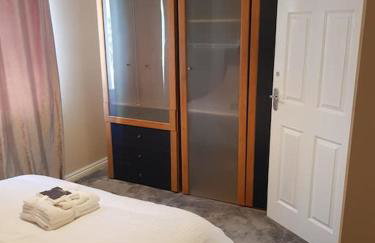 Luxurious 2 Bedroom House With Garden And Free Parking - Foto 14