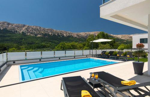 Villa Supernus with Heated Pool - Foto 6