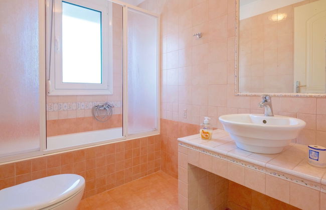 Dafni Villa by LeaderStay - Foto 16