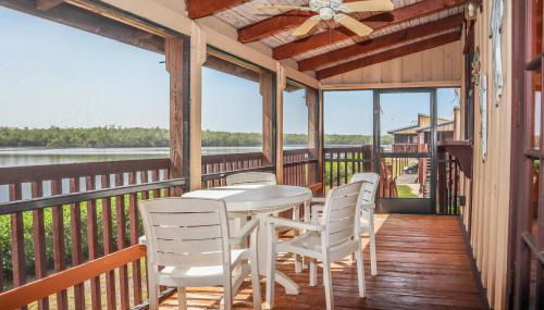 River Wilderness Waterfront Cabins - Photo 5