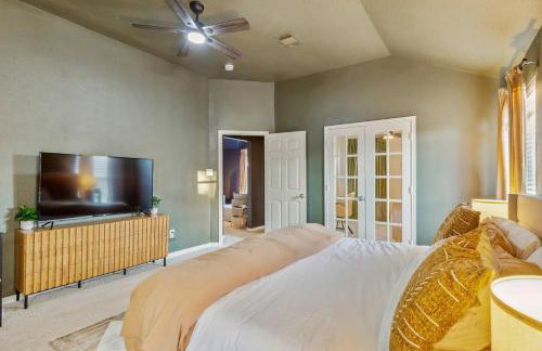 Cypress 5 Bedroom Retreat with Hot Tub, Firepit and Game Tables! Pet Friendly - Foto 20