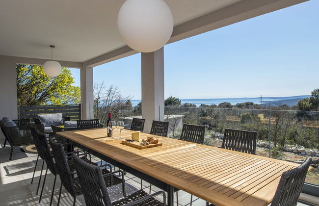 Villa with Swimming Pool, Outdoor Kitchen, Sauna, Hot Tub, Play Area, Sea View - Foto 76