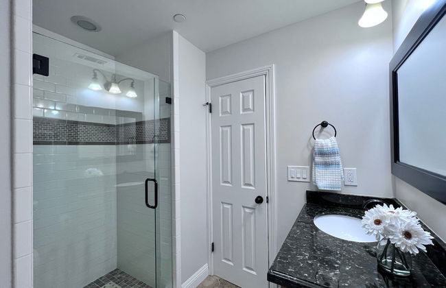 Swanky 5 bedroom 4.5 bath home (3 Master Suites) - Foto 26