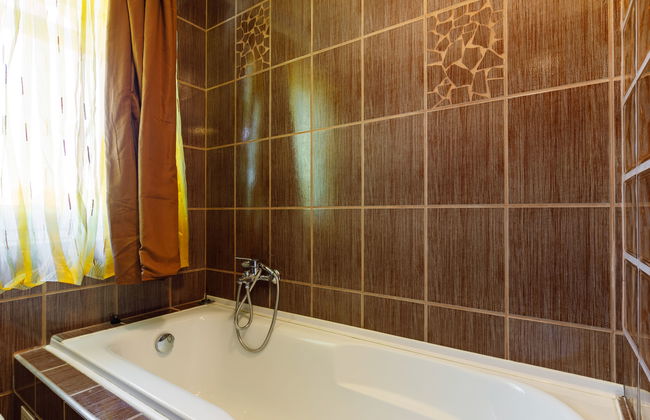 5 bedroom House in Balatonfenyves with garden and terrace - Photo 15