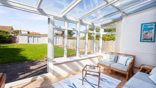 2100 Sq Ft Beach House with large garden - Foto 4