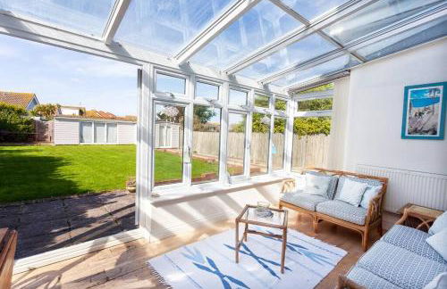 2100 Sq Ft Beach House with large garden - Foto 4