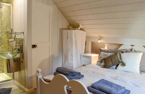 Swallows Nest - Photo 14