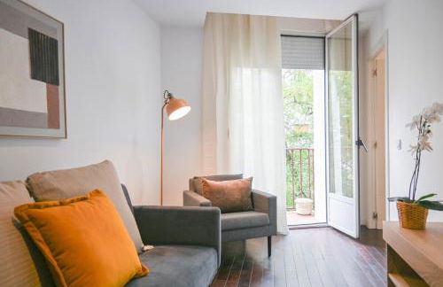 Apartment with Balcony on Calle Santa Engracia Temporal SEN1692 - Foto 19