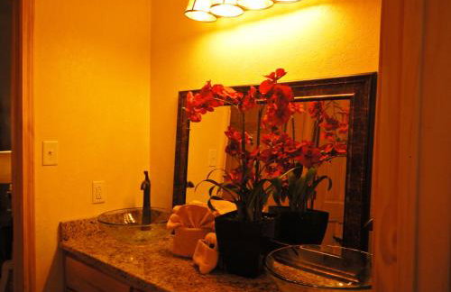 C21, Three bedroom, three bath log-sided, luxury Harbor North cottage with hot tub cottage - Foto 24