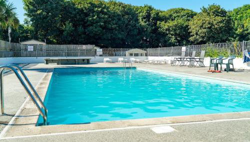 Shamrocks Cove Caravan - Award-Winning Coastal Retreat - Foto 3, sunbed