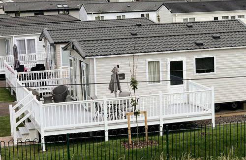 The Sea Breeze - 8 Berth Premium Caravan in Camber Sands - Photo 3