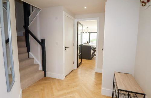 Cheshire View - Photo 29