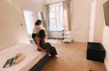 Luxury 3 bedroom, 3 bath apt by Oxford St & Soho - Foto 12