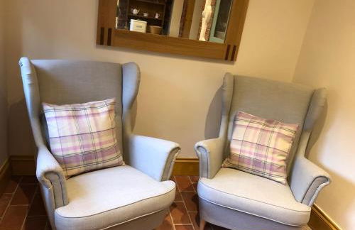 Romantic Cottage with Wood-fired Hot tub and Outdoor Pizza Oven - Foto 33