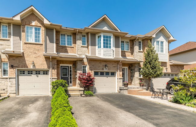 GLOBALSTAY. Modern 3-4 Bedroom Town - Photo 70