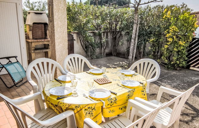 2 bedroom House in Saint-Cyprien with garden and terrace - Photo 10