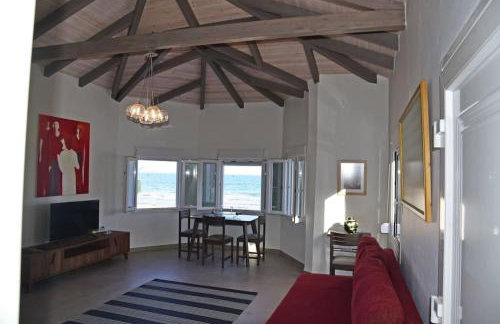 Clio Παραθαλάσσια κατοικία στις Αλυκές Βόλου Παπαδάκου 11 - Foto 3