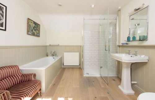 Sparnal Stitch and the Hideaway - Foto 18