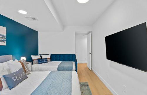 Stylish Phoenix Townhome - Foosball Table, Laundry, Parking! - Foto 13