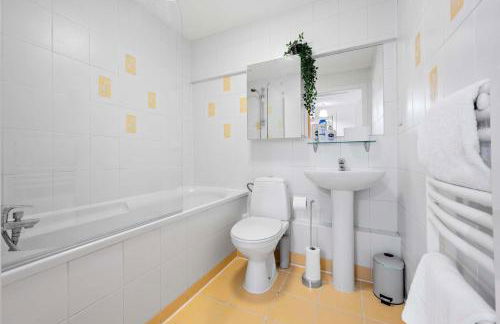 Central Sleeps 6 Apartment City SuperHost - Foto 10